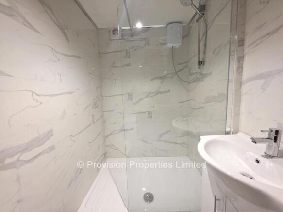 5 bed Terraced to rent Image 6