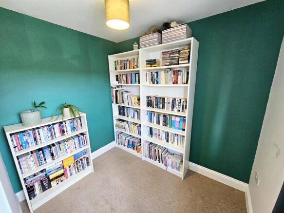 2 bed Terraced for sale Image 6