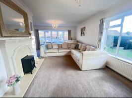 9, Pennine Drive, Scissett, Huddersfield HD8 9JD
