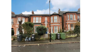 Flat 2, 120, St Julian's Farm Road, London SE27 0RR