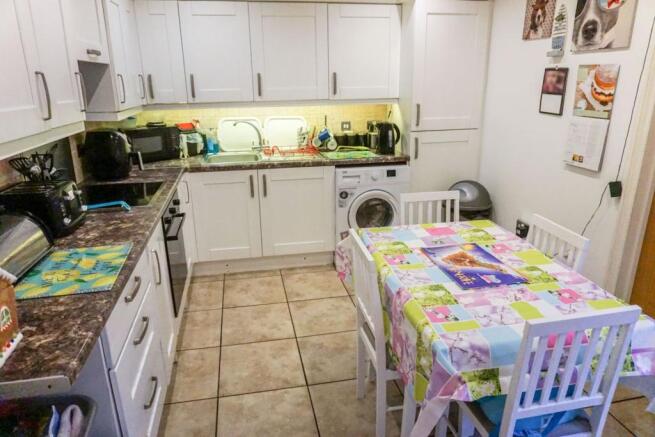 Kitchen/Breakfast