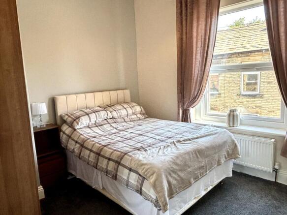 3 bed Semi-Detached for sale Image 7