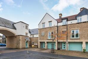 4, Wright's Square, Morpeth NE65 7BF