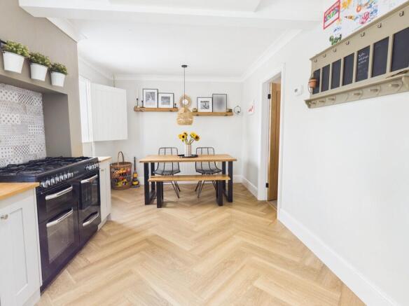 3 bed Detached for sale Image 8