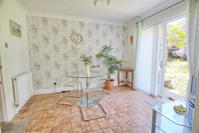 BREAKFAST ROOM