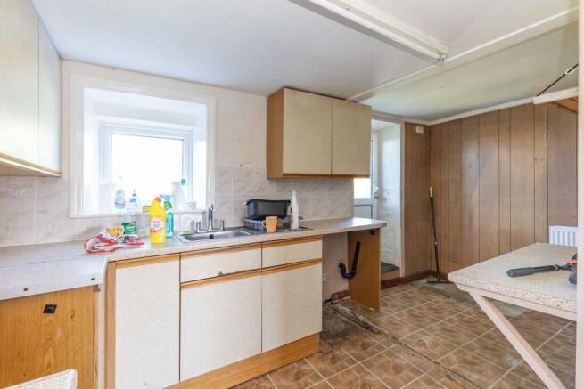 2 bed Terraced for sale Image 5