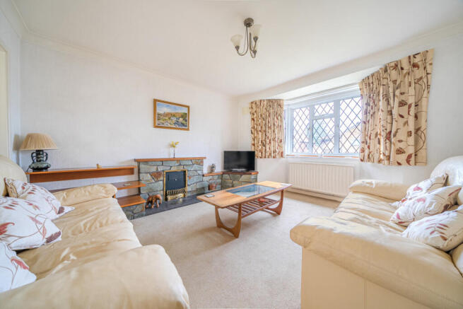 1422135-9-69a8162...