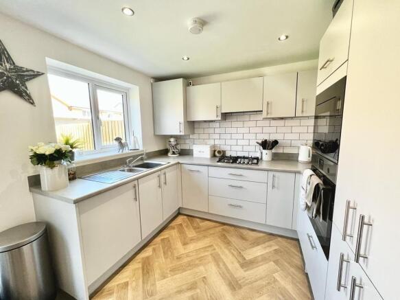 Lapwing Crescent, Knaresborough, North Yorkshire, HG5 photo 4