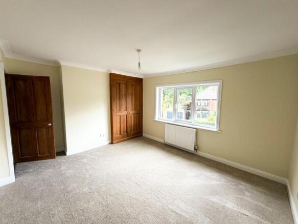 2 bed Semi-Detached for sale Image 10