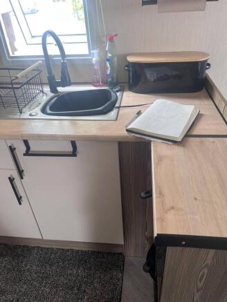 2 bed Caravan for sale Image 7