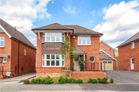 Lowsley Farm Drive, Liphook