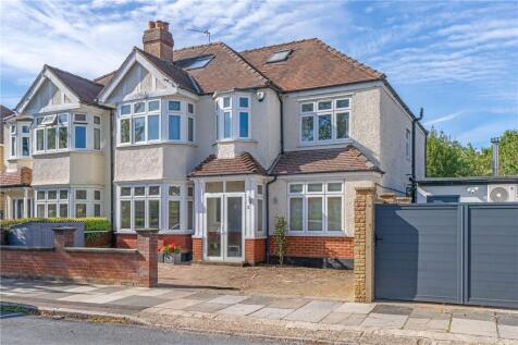Twining Avenue, Twickenham, TW2