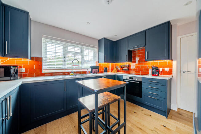 1-69e221fd440d8-1...