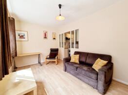 6, Chantrell Court, Leeds LS2 7HA