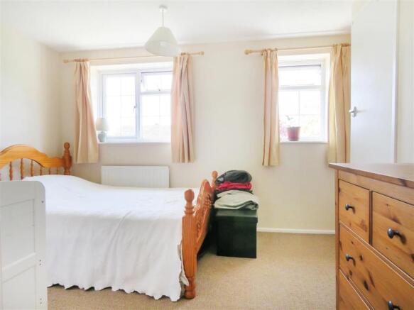 Bed 1.JPG