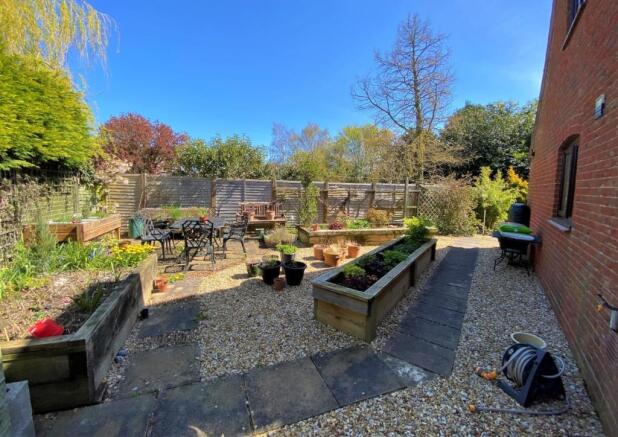 Garden 3.jpg
