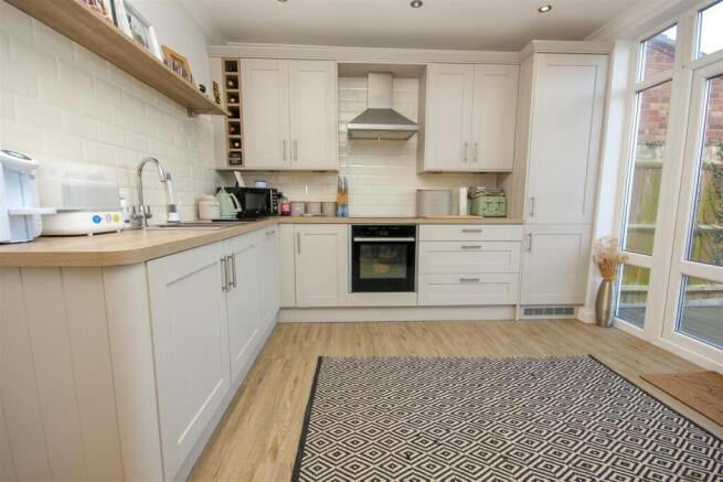 Kitchen..jpg
