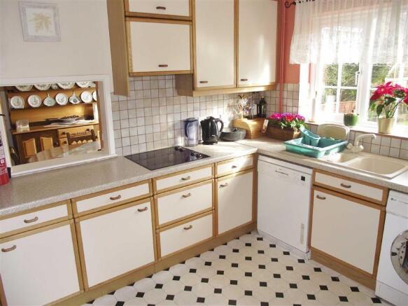 KITCHEN REVERSE