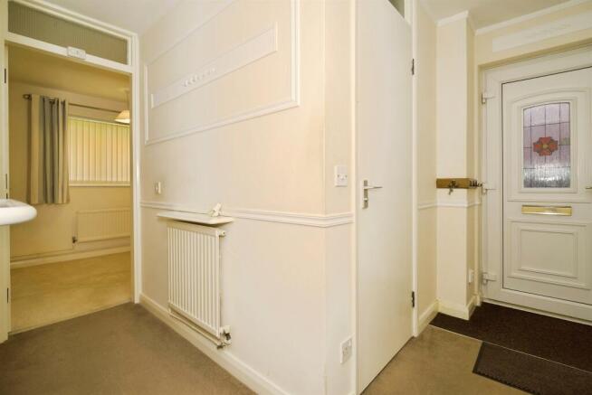 2 bed Semi-Detached Bungalow for sale Image 12