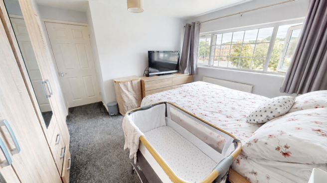 3 bed Semi-Detached for sale Image 10