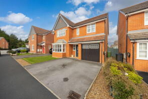 7, Lark Hill, Manchester M29 7SB