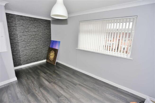 BEDROOM 1 (FRONT)