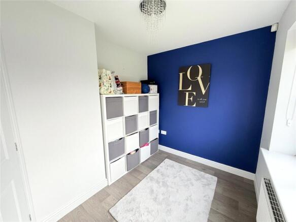 4 bed Detached for sale Image 8