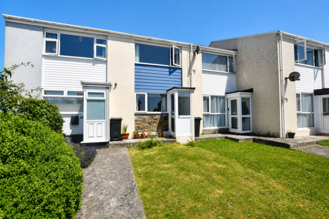 2-bed terraced on Dale Road, Newquay, £230,000