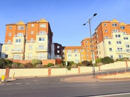 Flat 431, 35 Homecove House, Holland Road, Westcliff-on-sea SS0 7TE