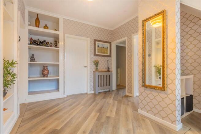 4 bed Detached for sale Image 10