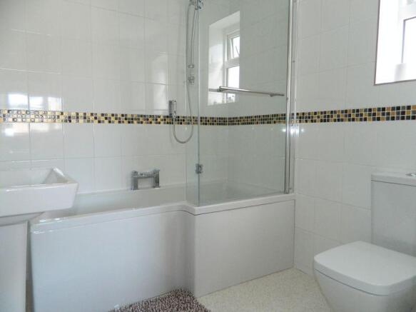 En-Suite Bathroom