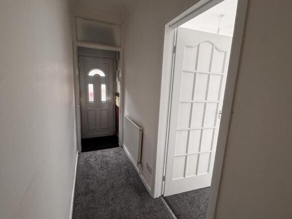 3 bed House to rent Image 9