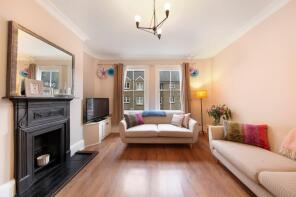 Flat A, 25, Tabard Street, London SE1 4LA