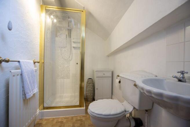 En-Suite Bathroom