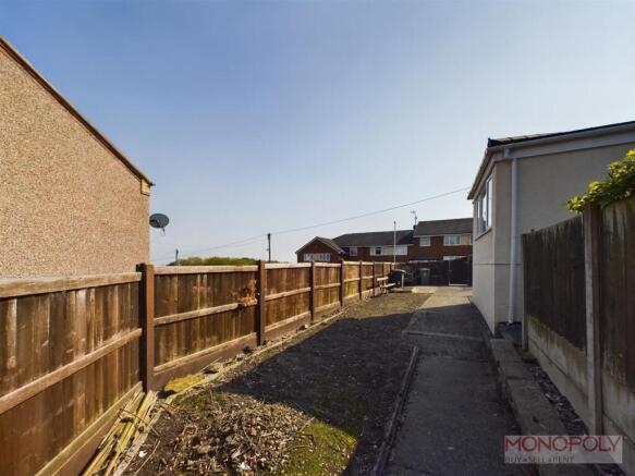 CAM01943G0-PR0308-STILL029.jpg