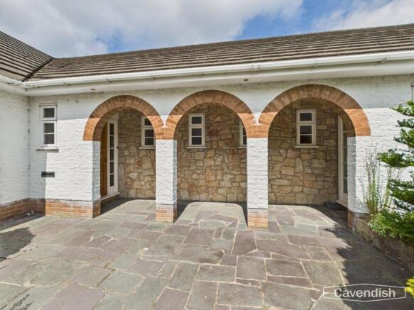 COVERED PORCH