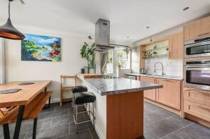 7, Beddington Court, Basingstoke RG24 8YZ