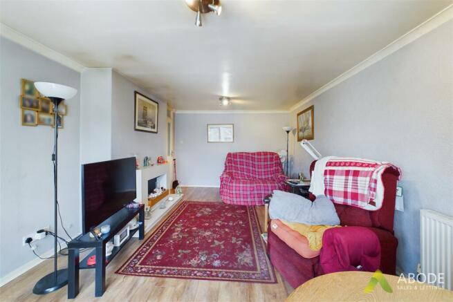 CAM02696G0-PR0236-STILL007.jpg