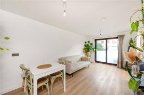 146, Riverside Close, Hackney, London E5 9ST