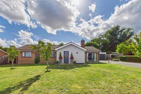 Douglas Close, Croxton