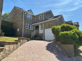 35, Green Meadow, Wilsden, Bradford BD15 0JT