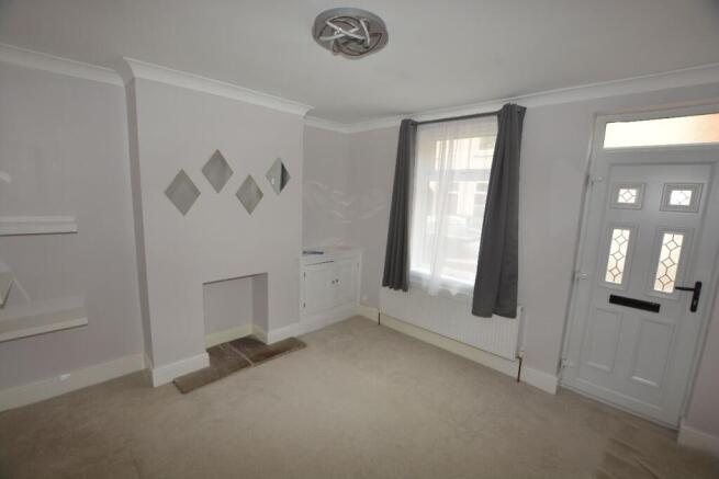 3 bed Terraced to rent Image 6