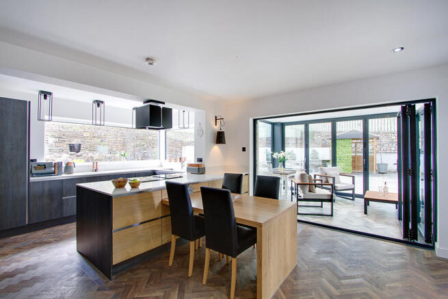 Living/dining kitchen