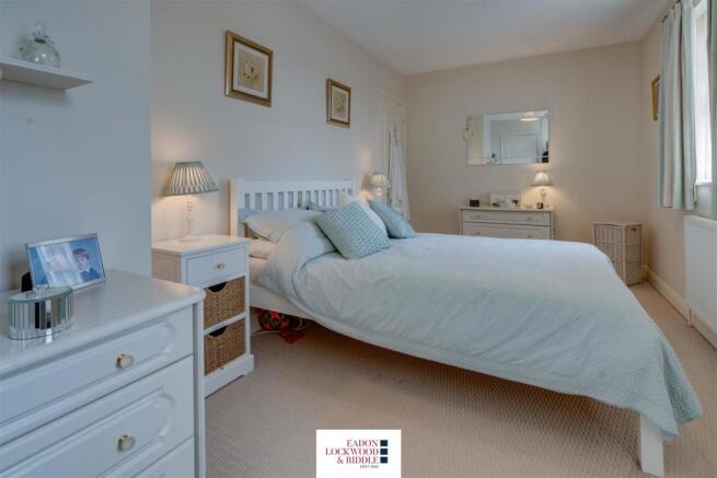 Bedroom 1-1.jpg