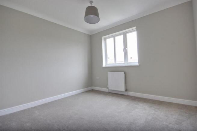 4 bed Terraced for sale Image 12