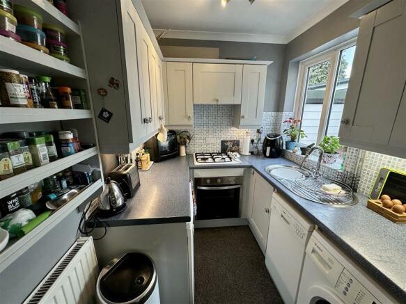 Kitchen: