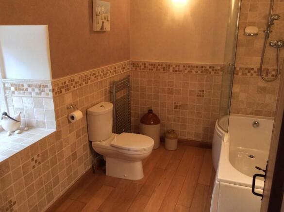 Photo 10