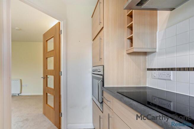 1 bed Apartment for sale Image 11