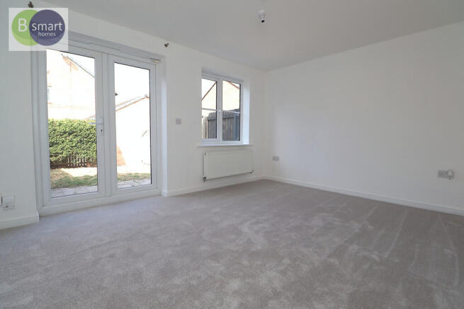 3 bed Semi-Detached for sale Image 8