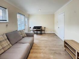 8, Layton Court, Brook Lane North, Brentford TW8 0QL